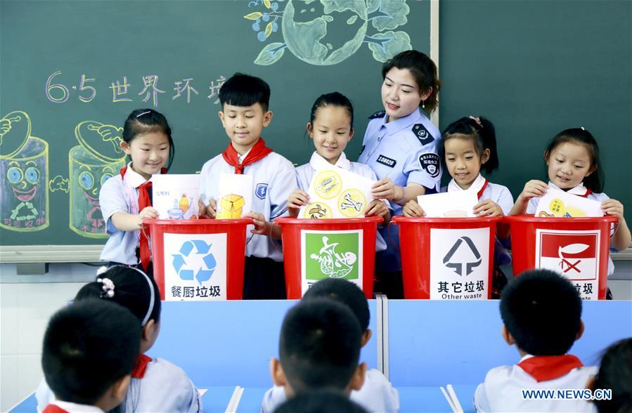 #CHINA-GARBAGE SORTING-EDUCATION (CN)