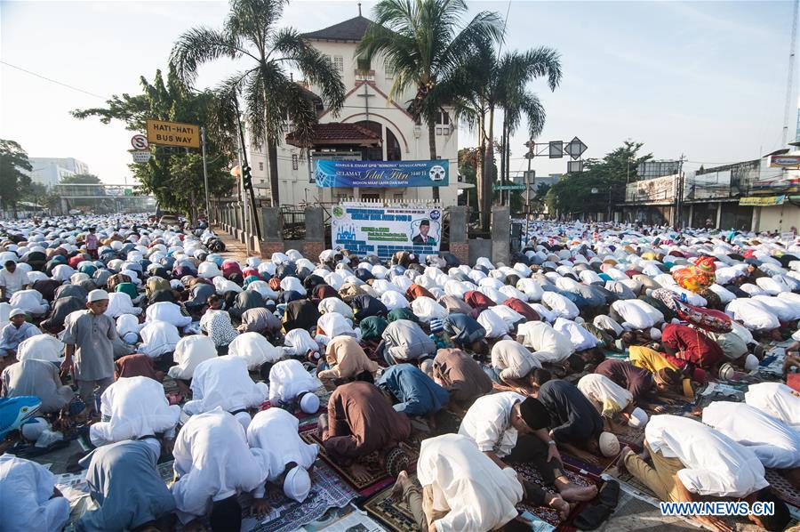 INDONESIA-JAKARTA-EID AL-FITR-PRAYING