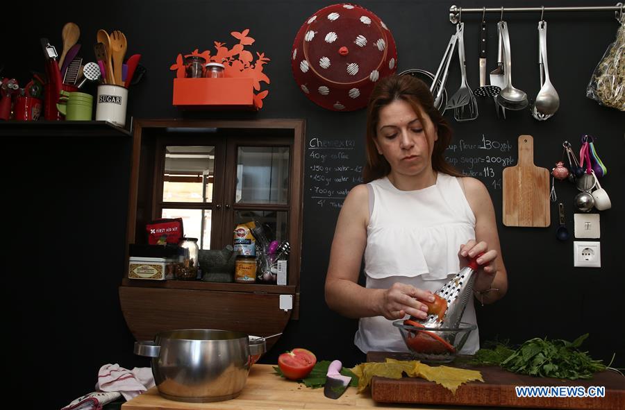 GREECE-ATHENS-DOLMADAKIA-TRADITIONAL DISH