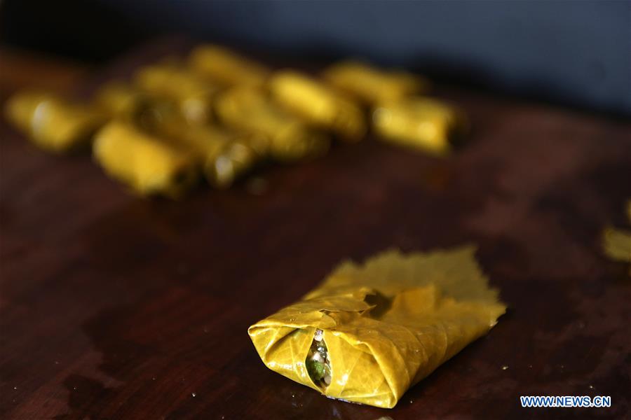 GREECE-ATHENS-DOLMADAKIA-TRADITIONAL DISH