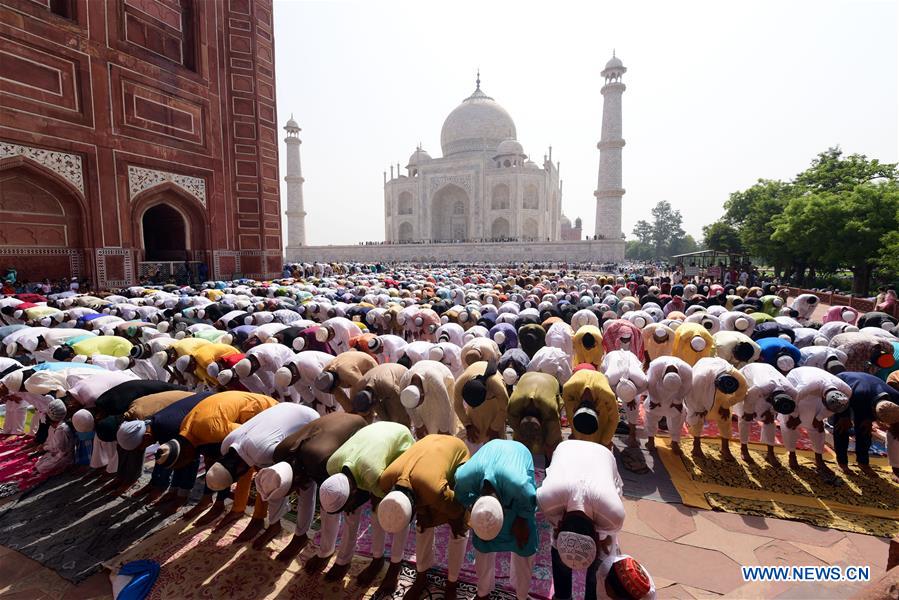 INDIA-EID-AL-FITR-PRAYERS