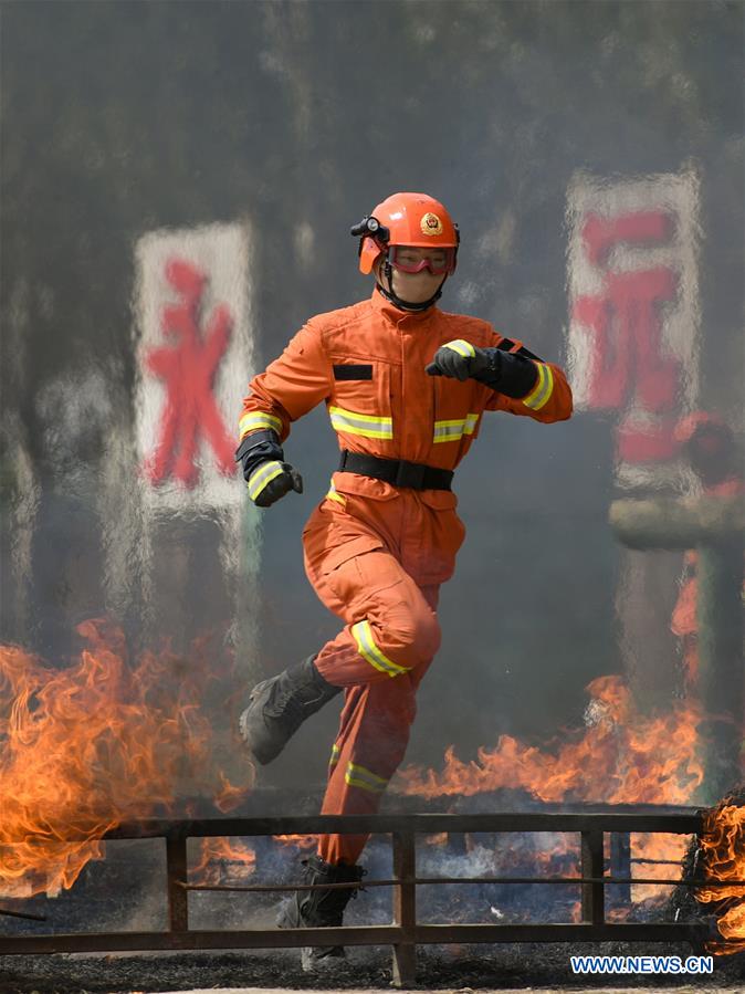 CHINA-HOHHOT-FIREMAN-TRAINING (CN)