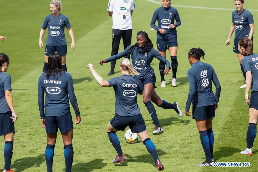 (SP)FRANCE-CROISSY-SUR-SEINE-2019 FIFA WOMEN'S WORLD CUP-TRAINING SESSION-FRANCE