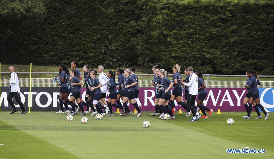 (SP)FRANCE-CROISSY-SUR-SEINE-2019 FIFA WOMEN'S WORLD CUP-TRAINING SESSION-FRANCE