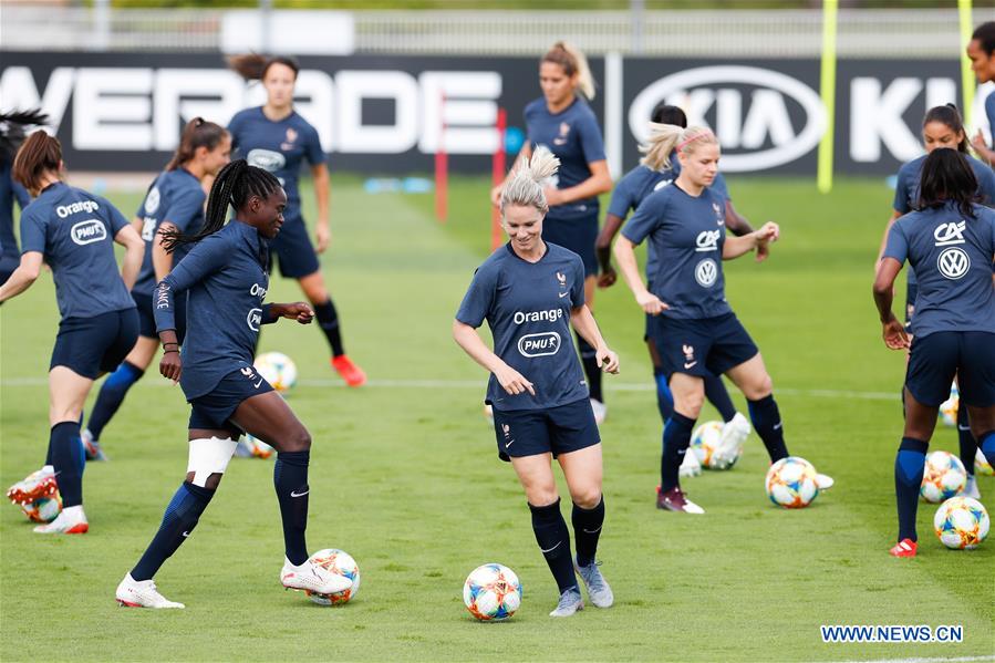 (SP)FRANCE-CROISSY-SUR-SEINE-2019 FIFA WOMEN'S WORLD CUP-TRAINING SESSION-FRANCE