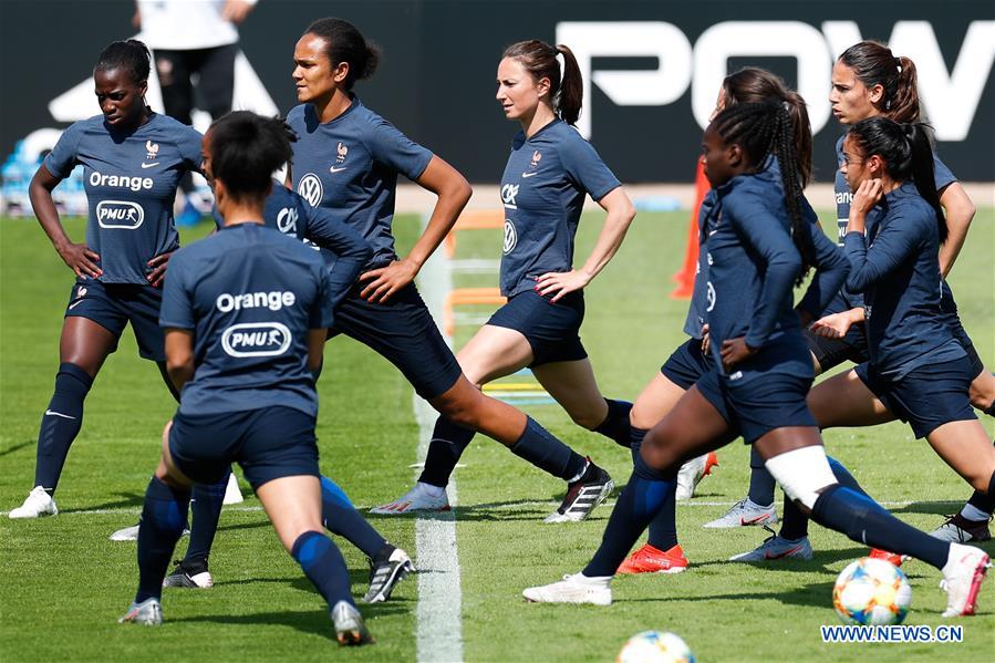 (SP)FRANCE-CROISSY-SUR-SEINE-2019 FIFA WOMEN'S WORLD CUP-TRAINING SESSION-FRANCE