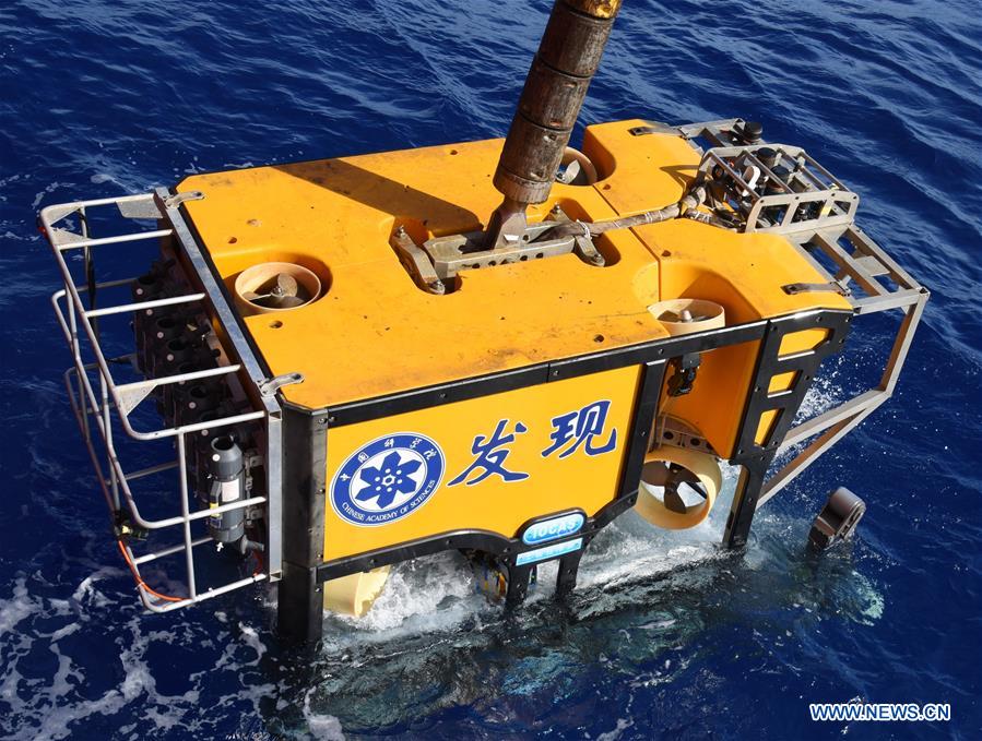 (SCI-TECH)CHINA-ABOARD KEXUE-DRAGON BOAT FESTIVAL-WORK (CN)