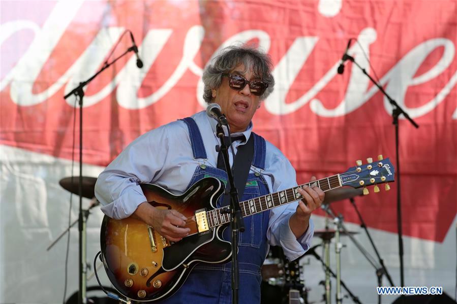 U.S.-CHICAGO-BLUES FESTIVAL