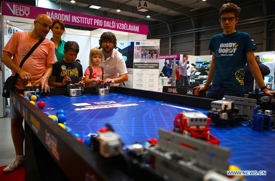 CZECH REPUBLIC-PRAGUE-SCIENCE FAIR