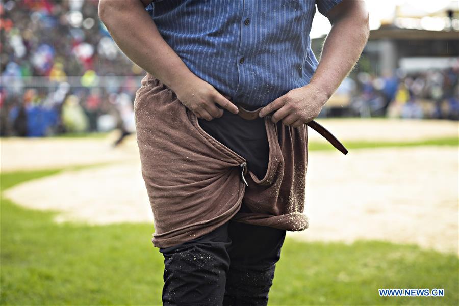 (SP)SWITZERLAND-STOOS-WRESTLING