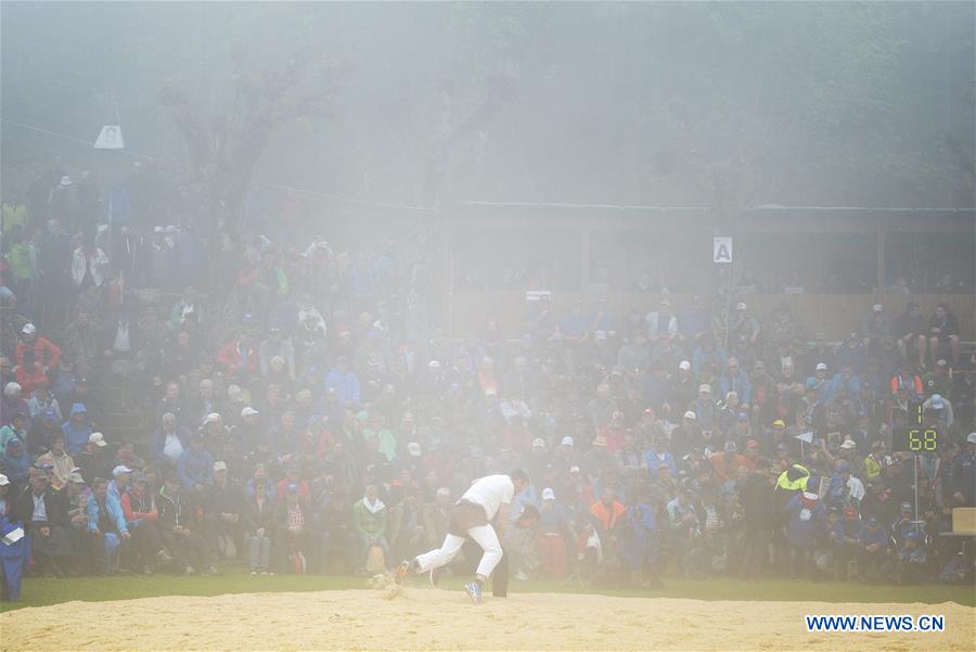 (SP)SWITZERLAND-STOOS-WRESTLING