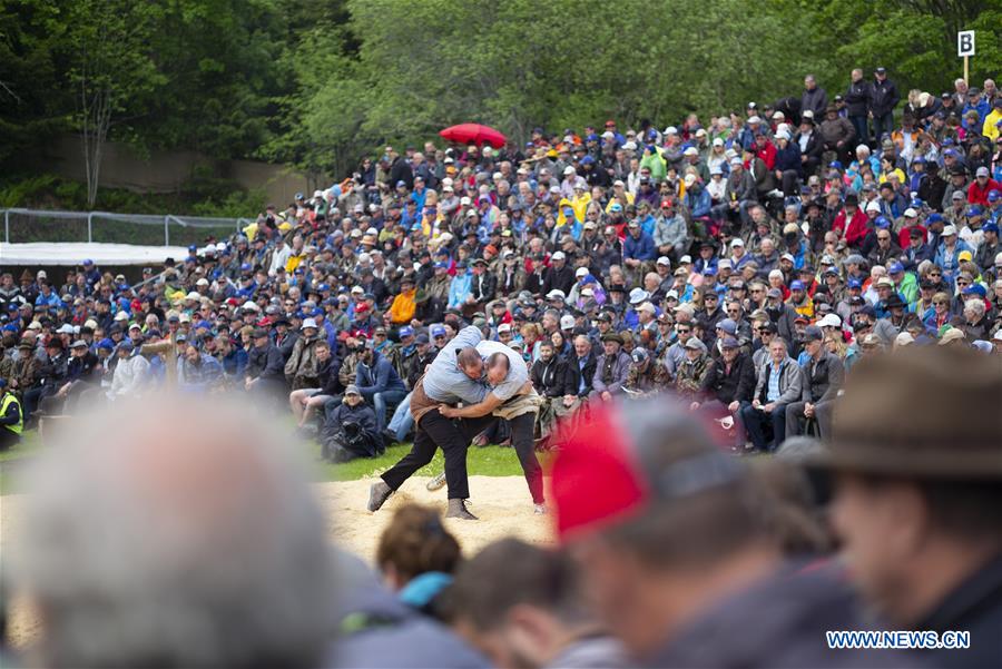 (SP)SWITZERLAND-STOOS-WRESTLING