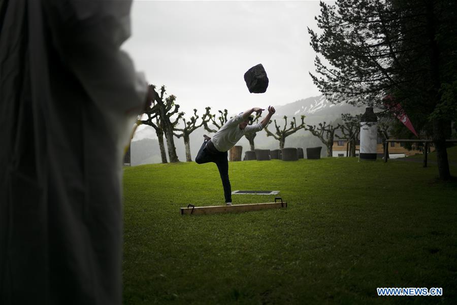 (SP)SWITZERLAND-STOOS-WRESTLING