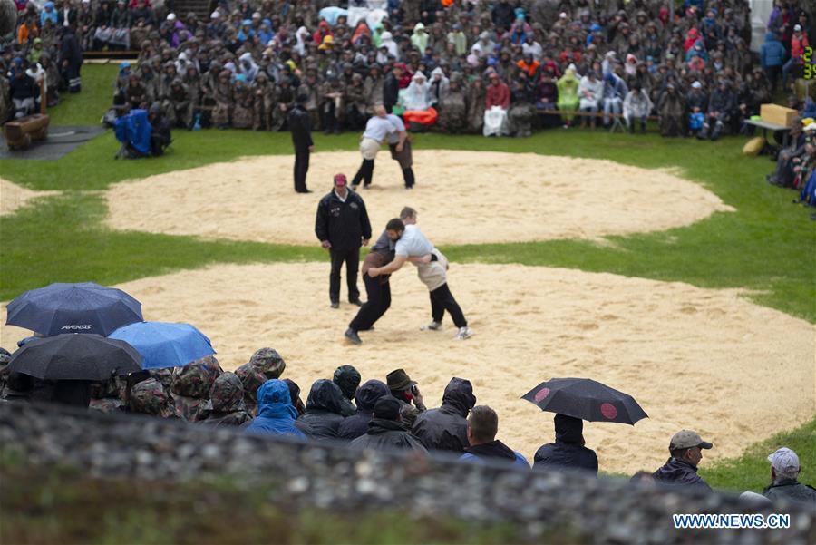 (SP)SWITZERLAND-STOOS-WRESTLING