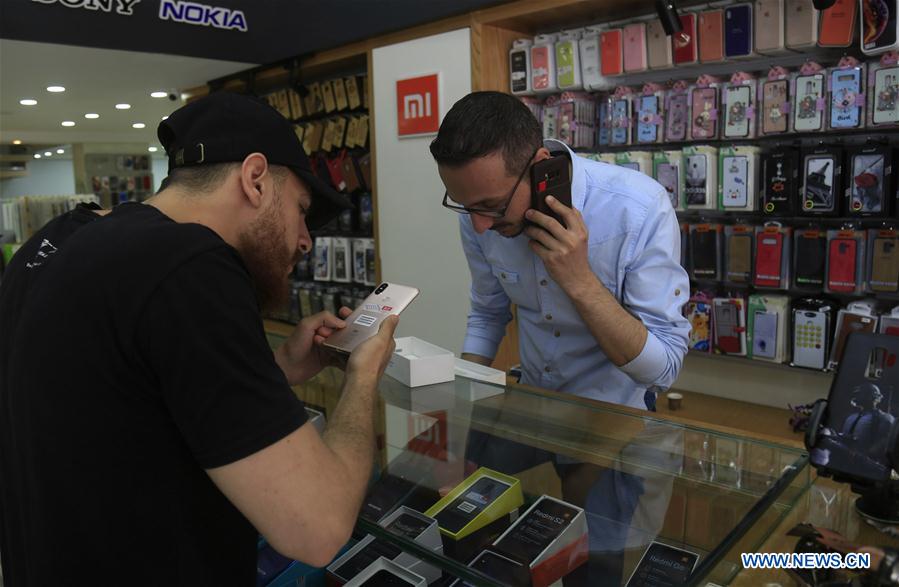 MIDEAST-GAZA-CHINA-MOBILE PHONES