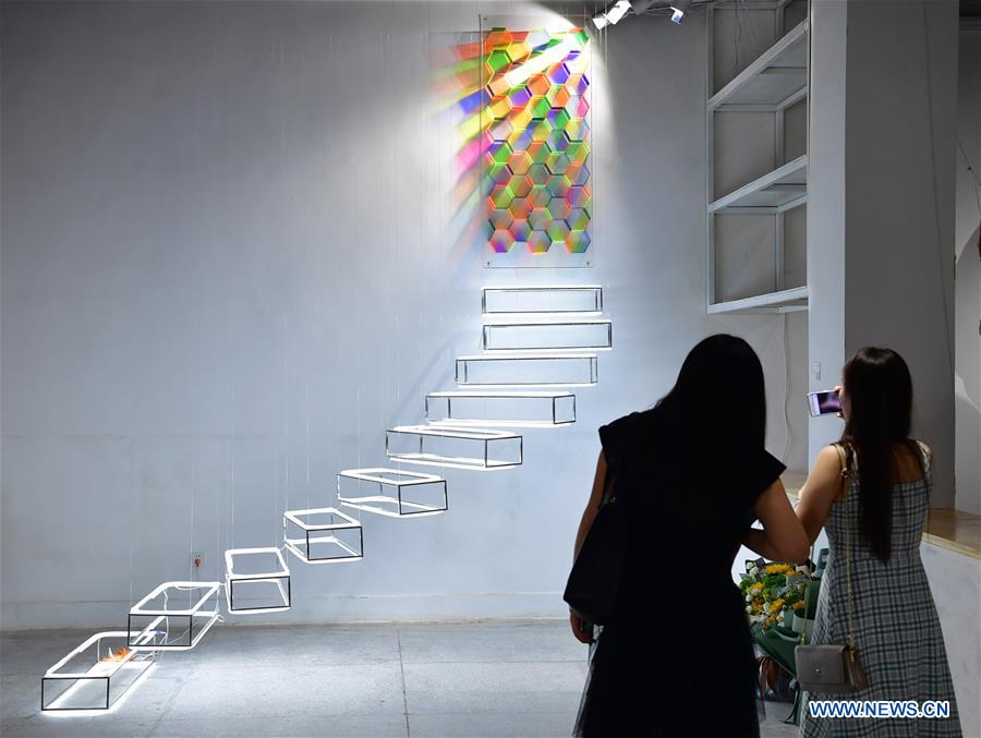 CHINA-XI'AN-GRADUATION EXHIBITION (CN)