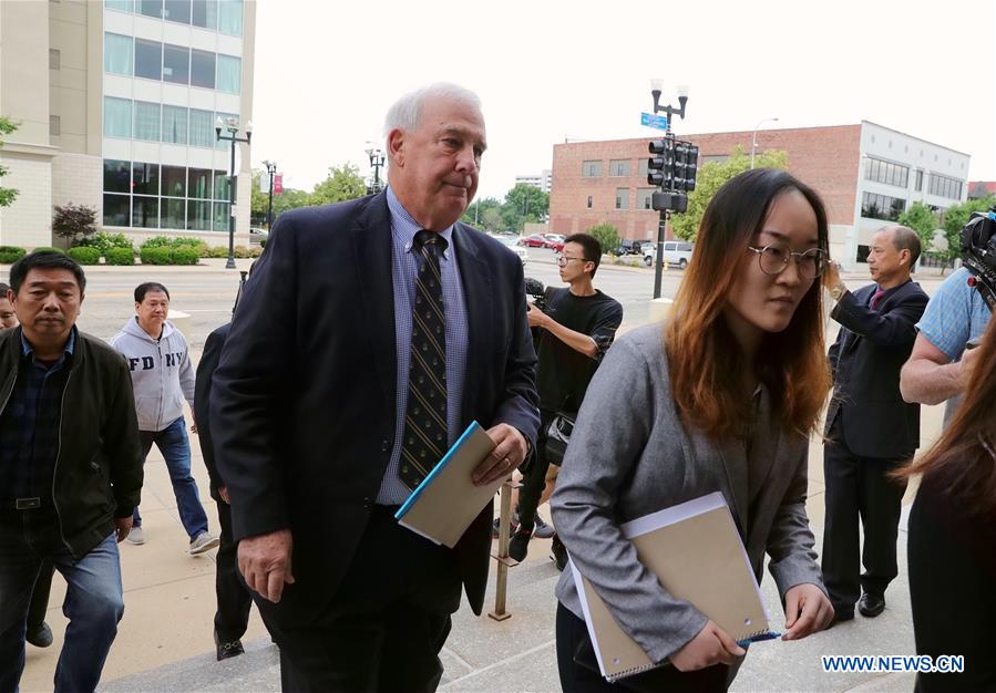 U.S.-ILLINOIS-PEORIA-CHINESE SCHOLAR SLAYINIG TRIAL-OPENING STATEMENTS