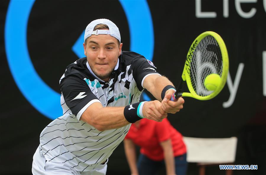 (SP)GERMANY-STUTTGART-TENNIS-MERCEDES CUP-QUARTERFINALS-JAN-LENNARD STRUFF VS LUCAS POUILLE
