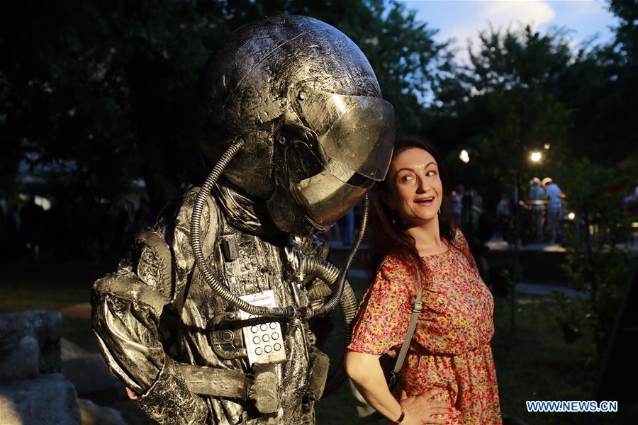 ROMANIA-BUCHAREST-LIVING STATUES FESTIVAL