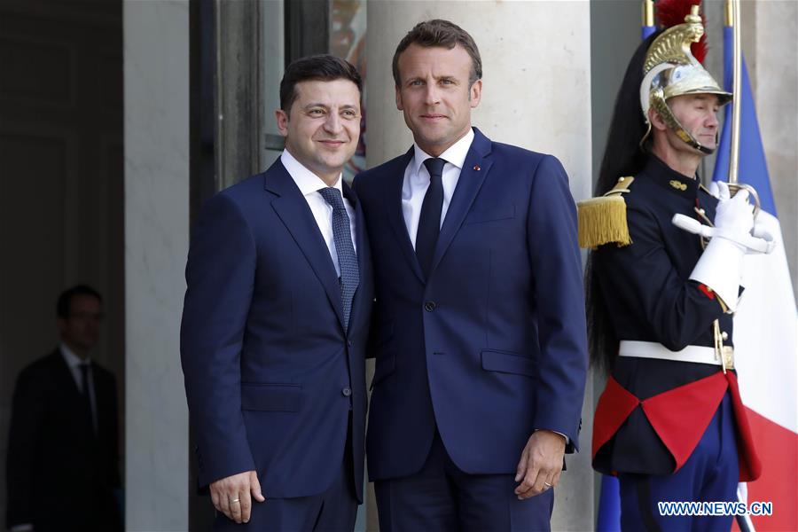 FRANCE-PARIS-PRESIDENT-UKRAINE-PRESIDENT-MEETING