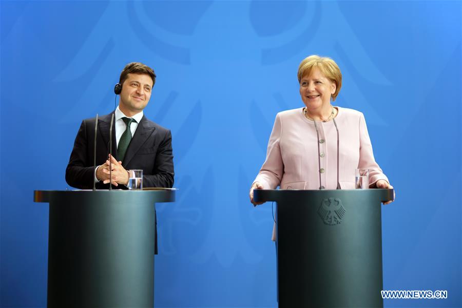 GERMANY-BERLIN-MERKEL-UKRAINE-PRESIDENT-MEETING
