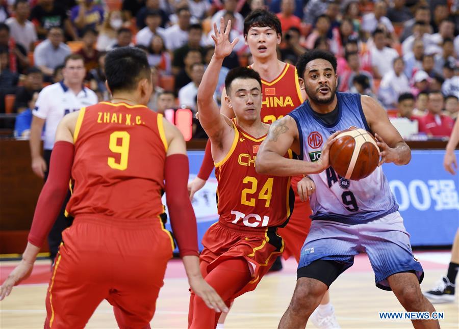 (SP)CHINA-QINGDAO-BASKETBALL-CHN VS AUS NBL