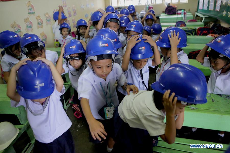 THE PHILIPPINES-QUEZON CITY-EARTHQUAKE-DRILL