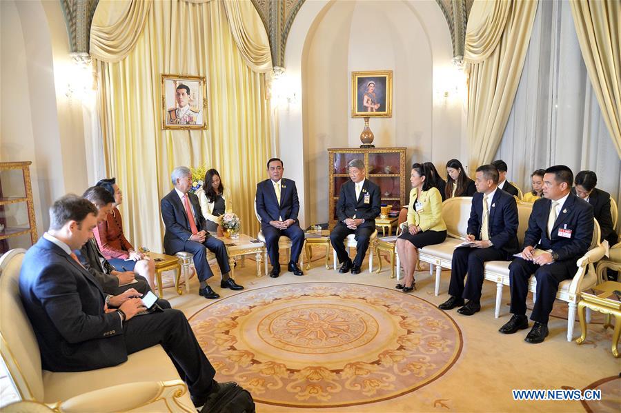 THAILAND-BANGKOK-PM-AIIB PRESIDENT-MEETING