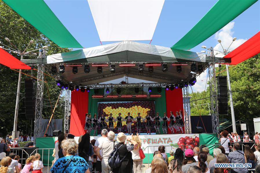 BULGARIA-KYUSTENDIL-CHERRY FESTIVAL