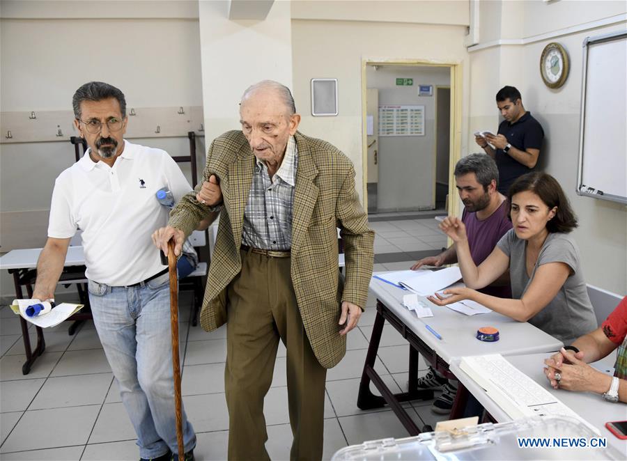 TURKEY-ISTANBUL-MAYORAL ELECTION-VOTING (CN)