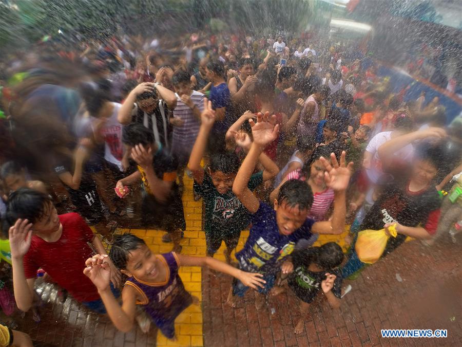 PHILIPPINES-SAN JUAN CITY-WATTAH-WATTAH FESTIVAL