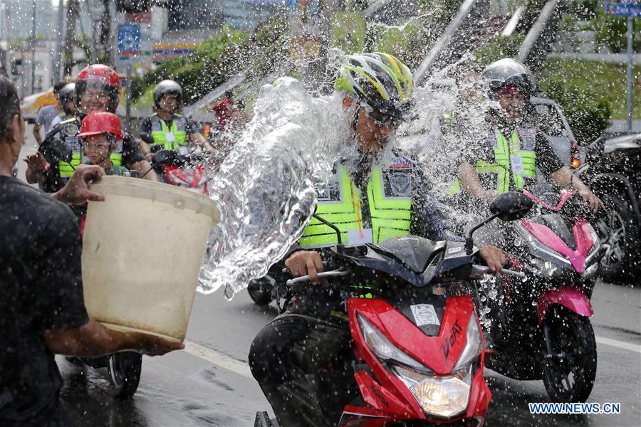 PHILIPPINES-SAN JUAN CITY-WATTAH-WATTAH FESTIVAL