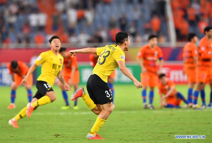 (SP)CHINA-JINAN-SOCCER-AFC CHAMPIONS LEAGUE-SHANDONG LUNENG FC-GUANGZHOU EVERGRANDE FC (CN)