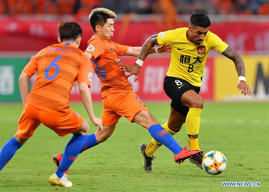 (SP)CHINA-JINAN-SOCCER-AFC CHAMPIONS LEAGUE-SHANDONG LUNENG FC-GUANGZHOU EVERGRANDE FC (CN)