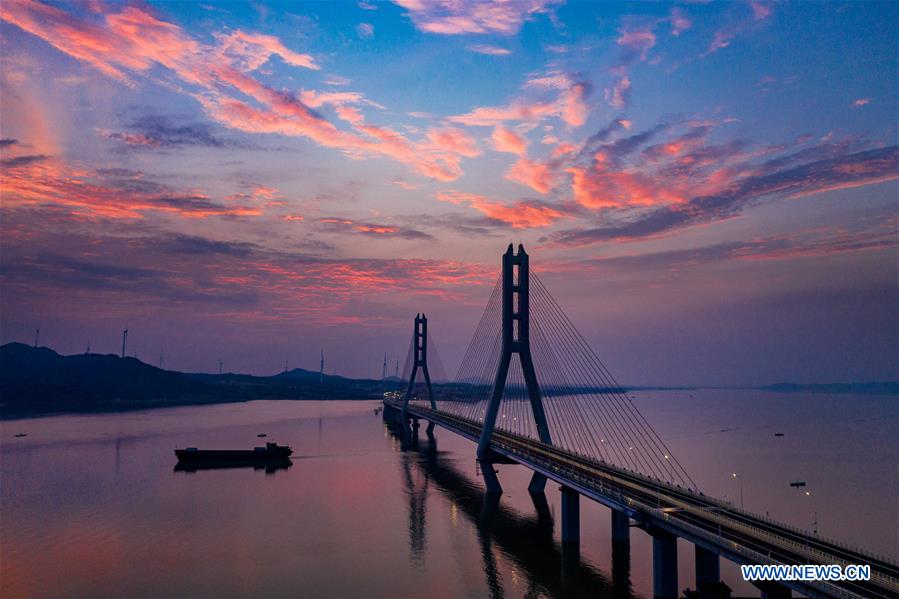 #CHINA-JIANGXI-POYANG LAKE-BRIDGE-OPENING (CN)