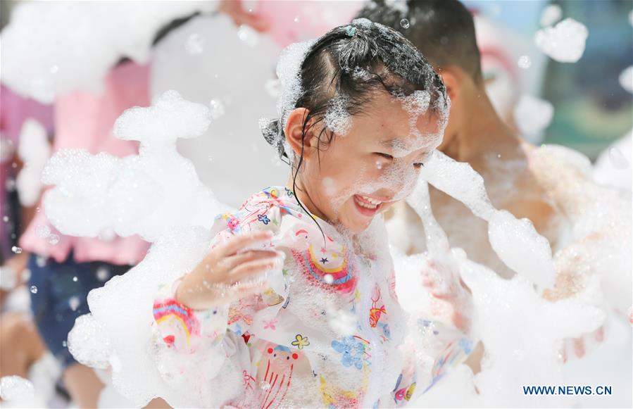 XINHUA PHOTOS OF THE DAY