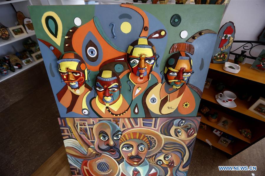 LEBANON-KFARHIM-PAINTER-HANDCRAFTS