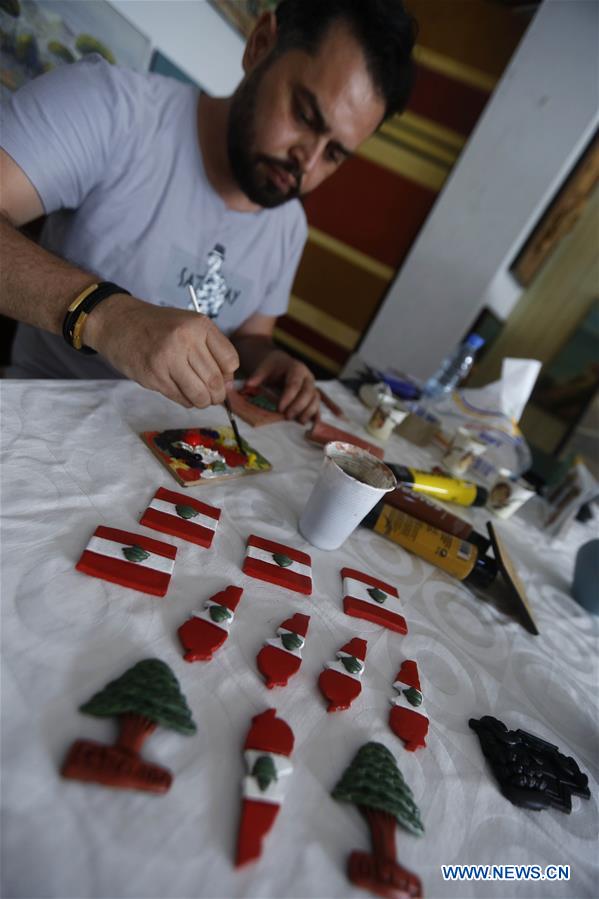 LEBANON-KFARHIM-PAINTER-HANDCRAFTS
