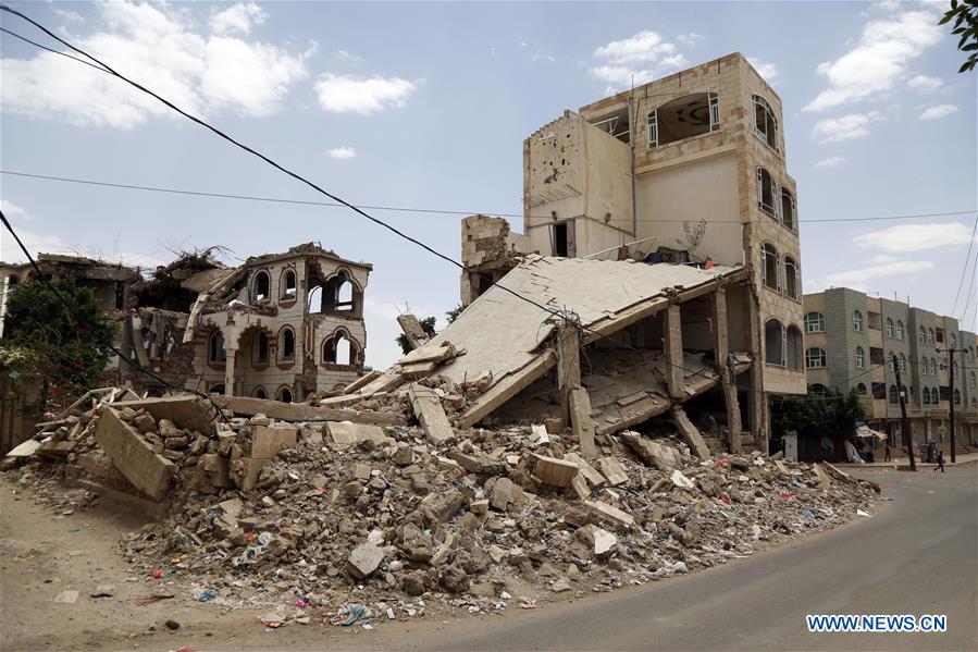 YEMEN-SANAA-WAR-TORN-LIFE