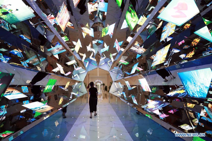 XINHUA PHOTOS OF THE DAY