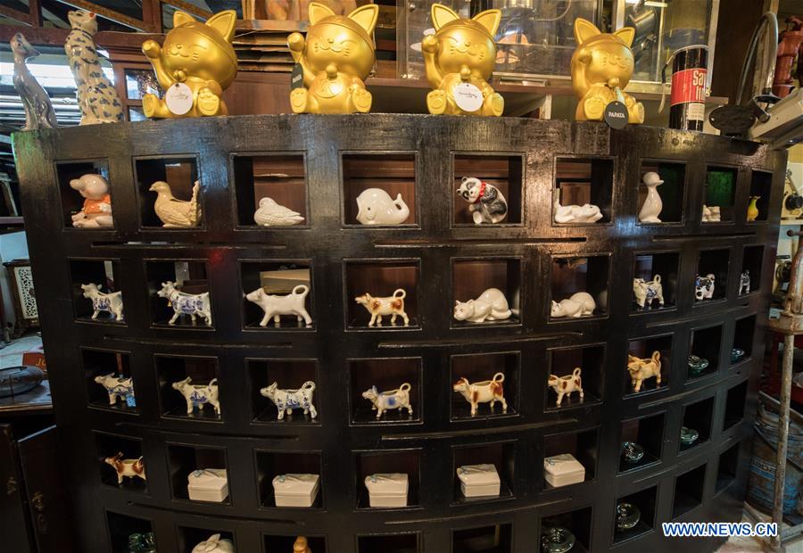 THAILAND-BANGKOK-SECONDHAND SHOP 