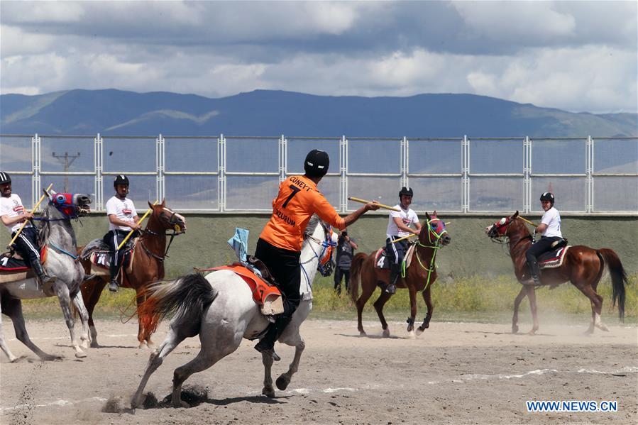 TURKEY-ERZURUM-HORSEBACK-JAVELIN THROW