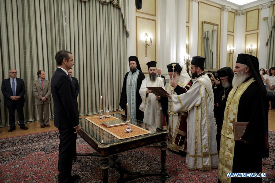 GREECE-ATHENS-MITSOTAKIS-PM-SWEAR IN