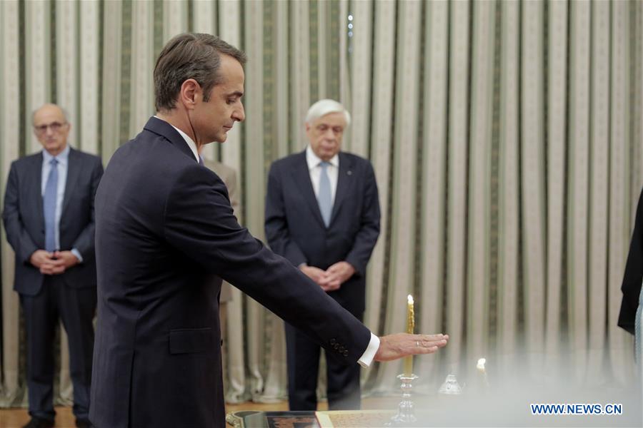 GREECE-ATHENS-MITSOTAKIS-PM-SWEAR IN