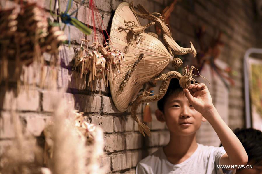 #CHINA-HEBEI-SHIJIAZHUANG-STRAW HANDICRAFTS (CN)