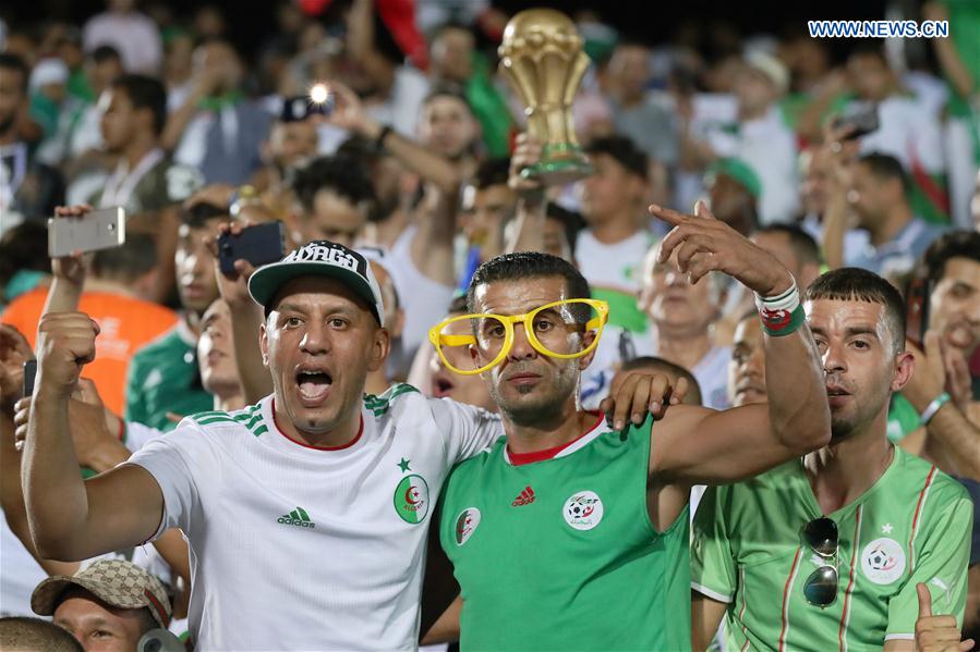 (SP)EGYPT-SUEZ-SOCCER-AFRICA CUP-QUARTERFANAL-ALGERIA VS COTE D'IVOIRE