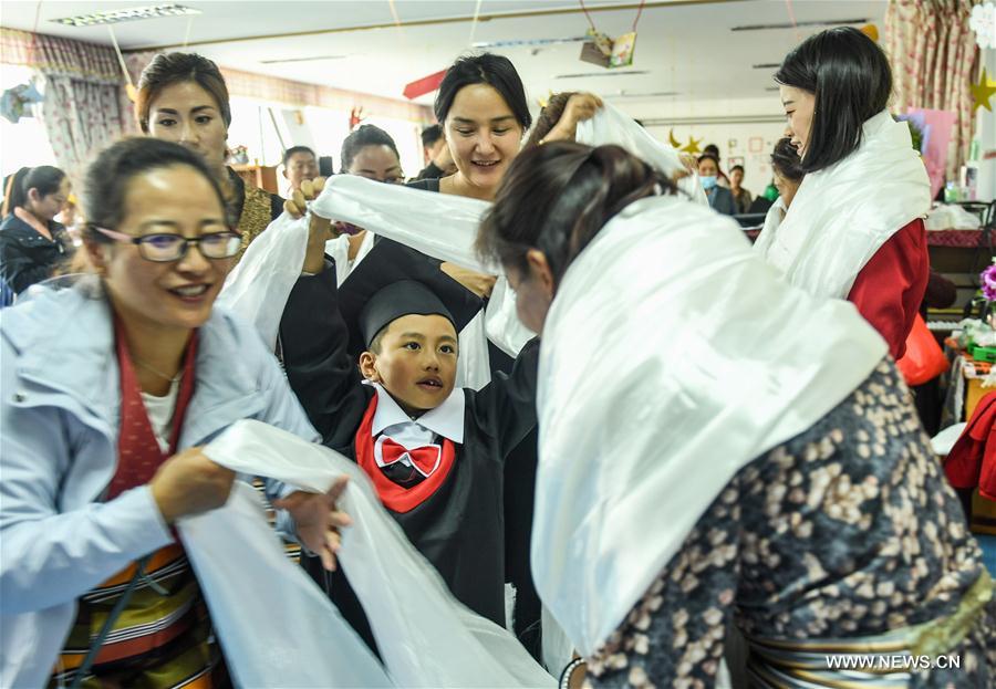 CHINA-TIBET-LHASA-KINDERGARTEN-GRADUATION (CN)