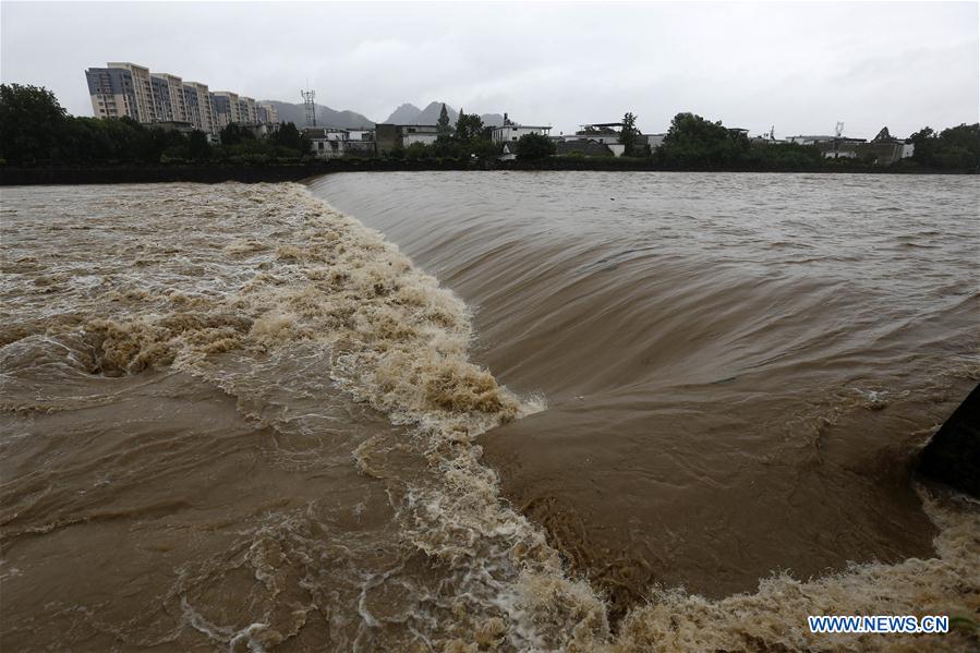 #CHINA-ANHUI-HUANGSHAN-FLOOD (CN)