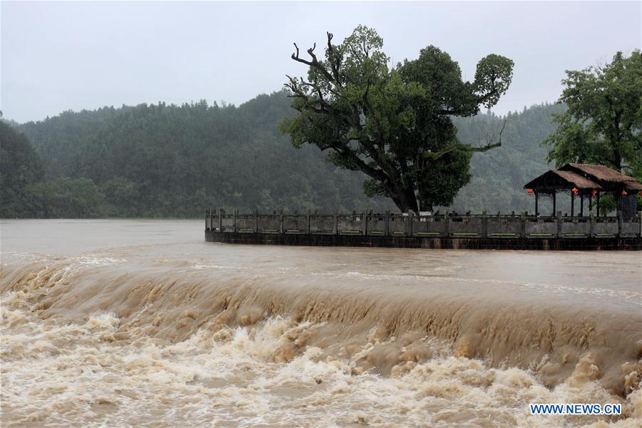 #CHINA-ANHUI-HUANGSHAN-FLOOD (CN)