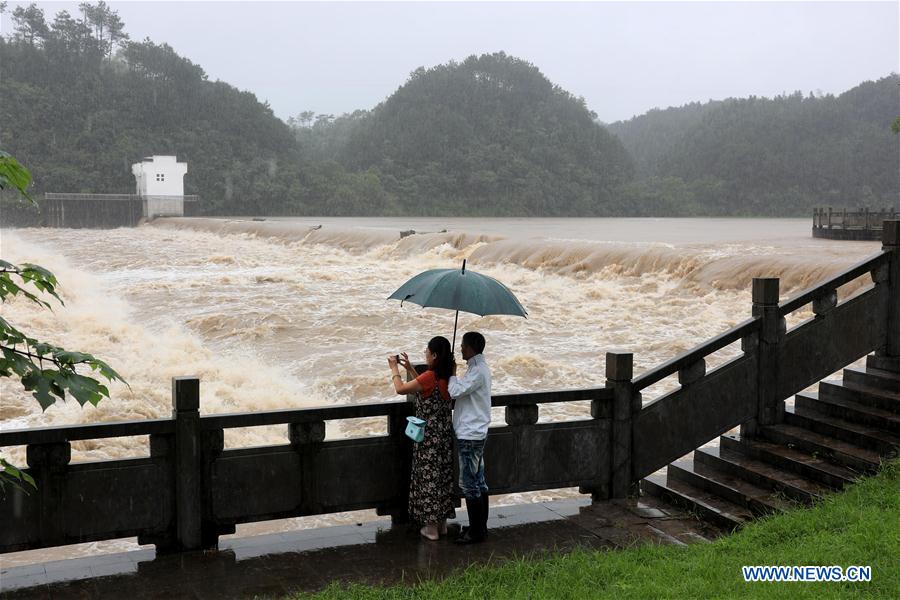 #CHINA-ANHUI-HUANGSHAN-FLOOD (CN)